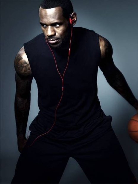 Lebron's Phones! (Via <a href="http://bit.ly/gmGPuT">Greasy Guide</a>.)